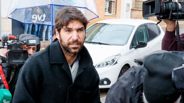 La petición de nuevas diligencias pospone el juicio de Cayetano Rivera