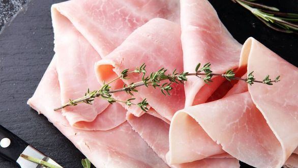 Alertan de la presencia de listeria en embutidos vendidos en Dia y Aldi