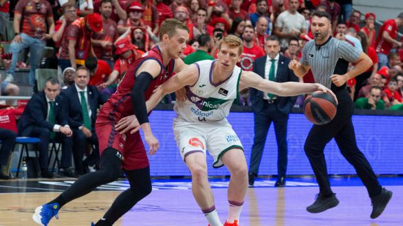 Chus Mateo revoluciona su primera convocatoria como seleccionador de España