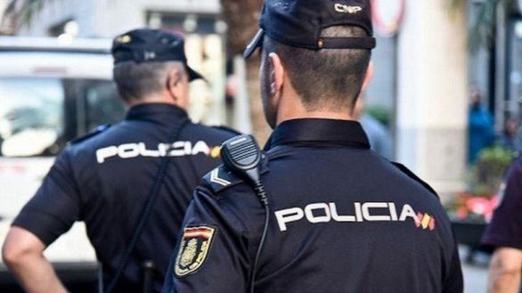 Cuatro detenidos por agredir a dos policías nacionales de paisano en Alcalá de Henares