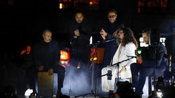 Amaia, Israel Fernández, Yerai Cortés y Dellafuente desatan la locura en la Puerta del Sol