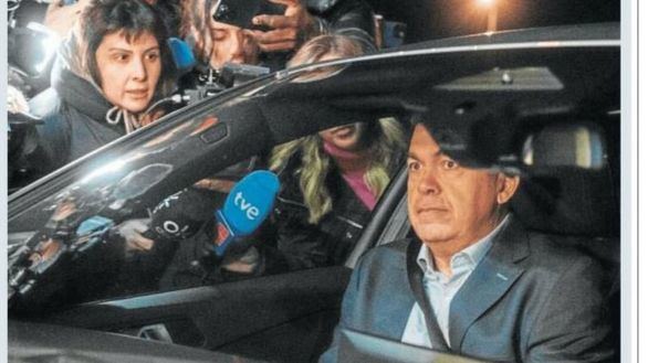 Las portadas de los periódicos de este jueves