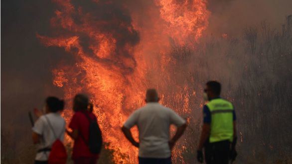 La revista TIME incluye los incendios forestales en Galicia en su repaso a 2025 en fotos