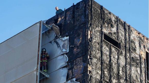 Controlado el incendio en el hospital Santa Lucía de Cartagena