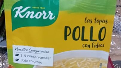 Alerta por la presencia de piezas de metal y caucho en una sopa deshidratada de Knorr