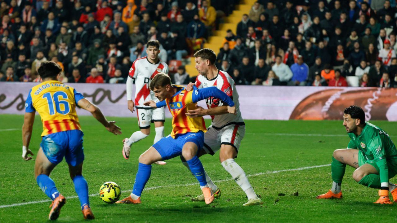 LaLiga. El Valencia neutraliza al Rayo en Vallecas