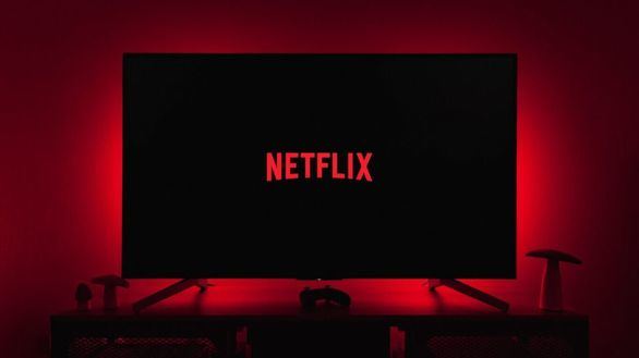 Netflix compra Warner Bros y HBO por 82.700 millones de dólares