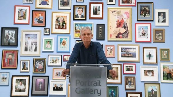 Muere el emblemático fotógrafo británico Martin Parr, cronista de lo cotidiano