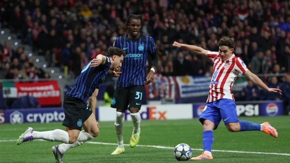 Cerezo defiende a Julián Álvarez antes del PSV - Atlético