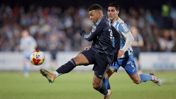 Copa del Rey. Un lío arbitral y Mbappé solventan la papeleta del Real Madrid en Talavera