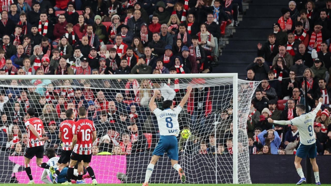 LaLiga. El Espanyol conquista Bilbao remontando al Athletic