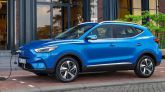 El mercado del automóvil en la UE resiste, pero gira definitivamente hacia el híbrido