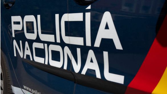 Muere un hombre de 60 años apuñalado en su domicilio en Usera