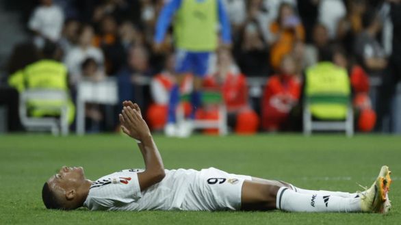 Mbappé, baja para la Supercopa