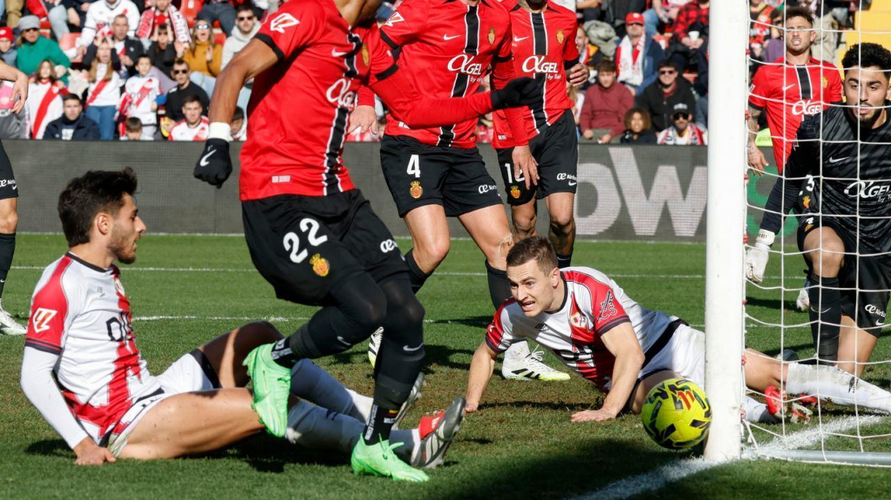 LaLiga. El Rayo empieza el año con un alegrón en Vallecas