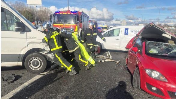 Varios heridos en un accidente múltiple de ocho vehículos en la A42