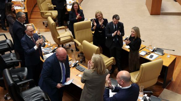 El PP, obligado a nombrar al presidente de la Asamblea de Extremadura por mayoría simple