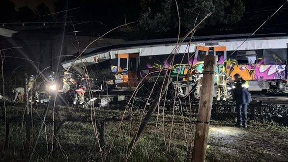 Muere el maquinista del tren de Rodalies: hay 37 heridos