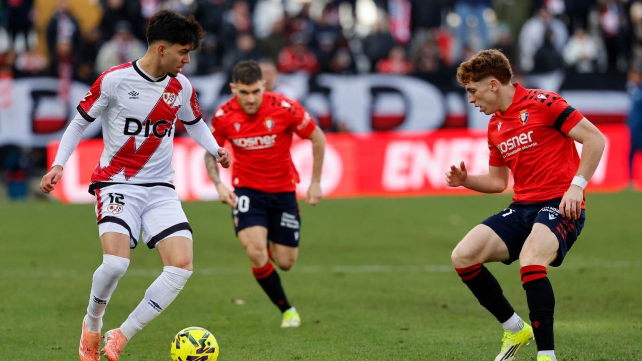 LaLiga. El Osasuna doblega al Rayo en un descuento fulgurante