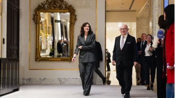 Ayuso anuncia una nueva rebaja de medio punto del IRPF