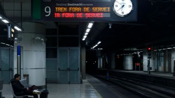 Puente asegura que los ceses en Adif y Renfe no tienen 