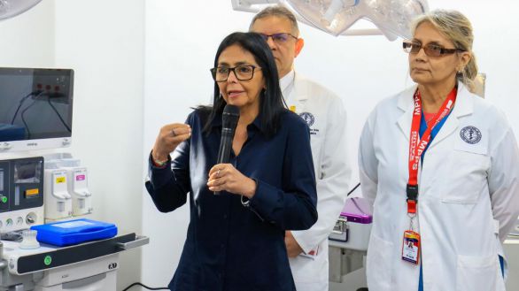 Delcy anuncia que se descongela el dinero venezolano retenido en EEUU tras las negociaciones con Trump