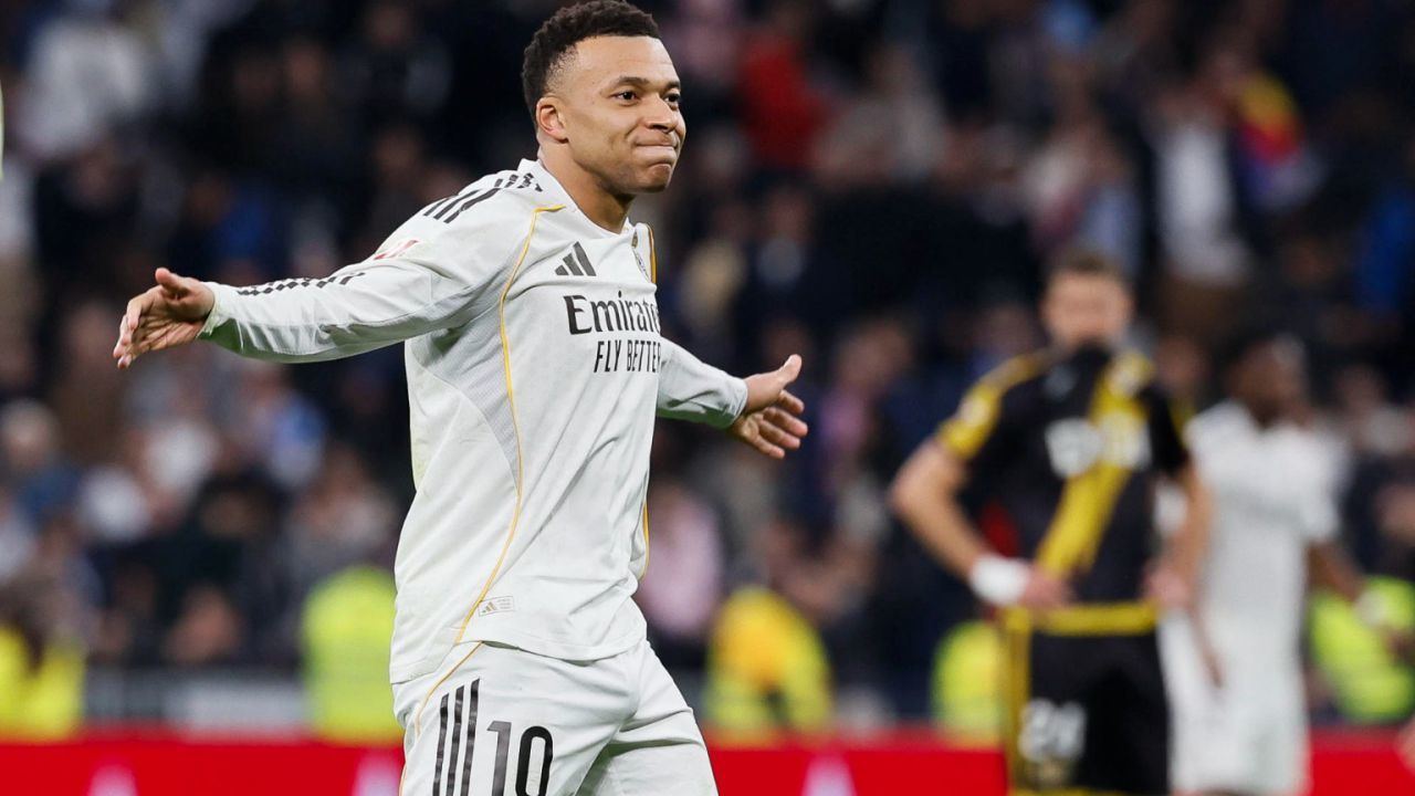 LaLiga. Mbappé salva al Madrid ante el Rayo en otra pitada del Bernabéu