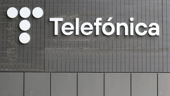 Telefónica vende su filial de Chile por 1.030 millones