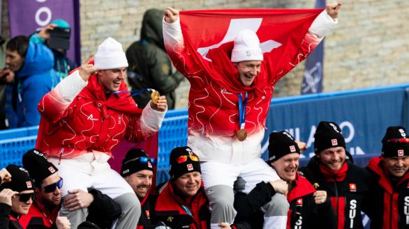 JJ.OO. de invierno. Von Allmen suma el tercer oro y Chloe Kim despeja las dudas