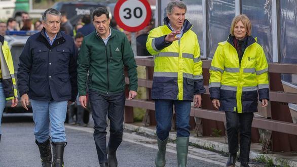 Feijóo pide un plan nacional del agua y revisar las 2.400 presas que hay en el país