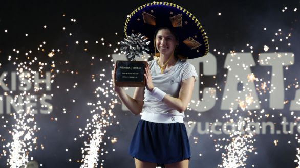 Cristina Bucsa rompe la sequía del tenis femenino español en Mérida