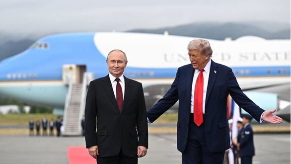 Putin y Trump hablan por teléfono de Irán y Venezuela en su primera conversación del año