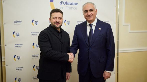 Zelenski se reúne con el hijo del Sha para 