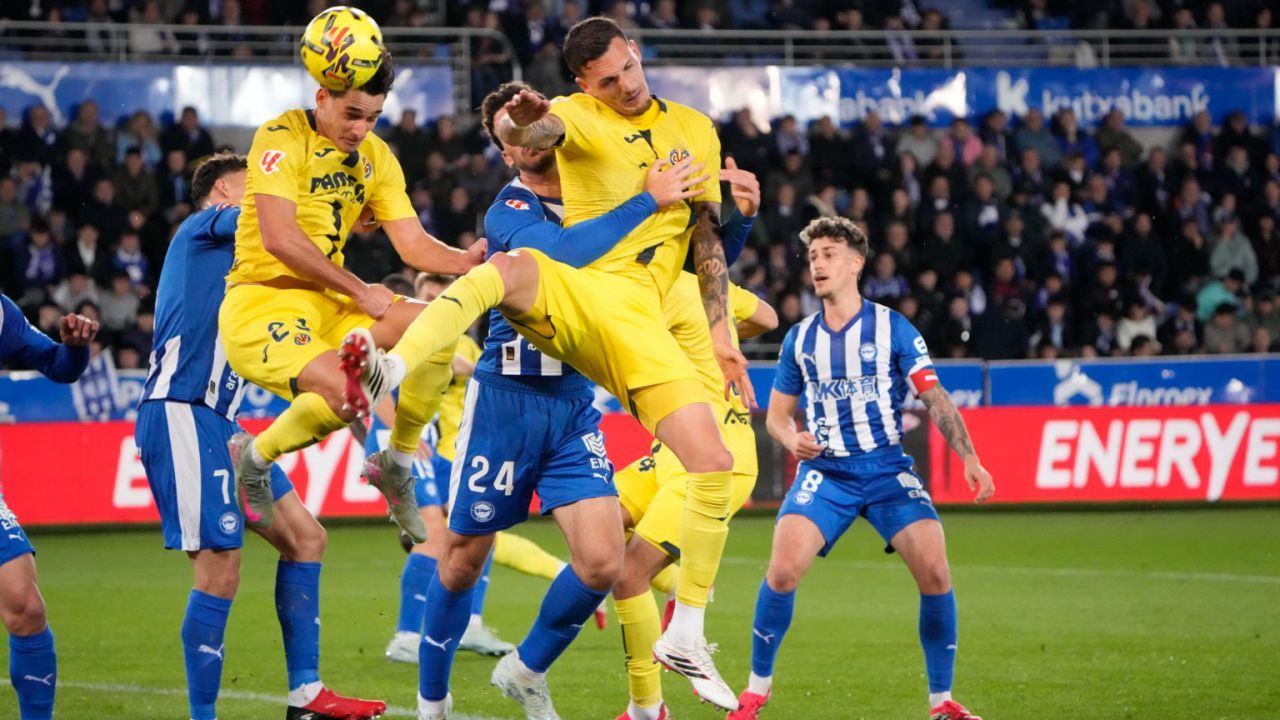 LaLiga. El Villarreal frustra al Alavés en el último suspiro