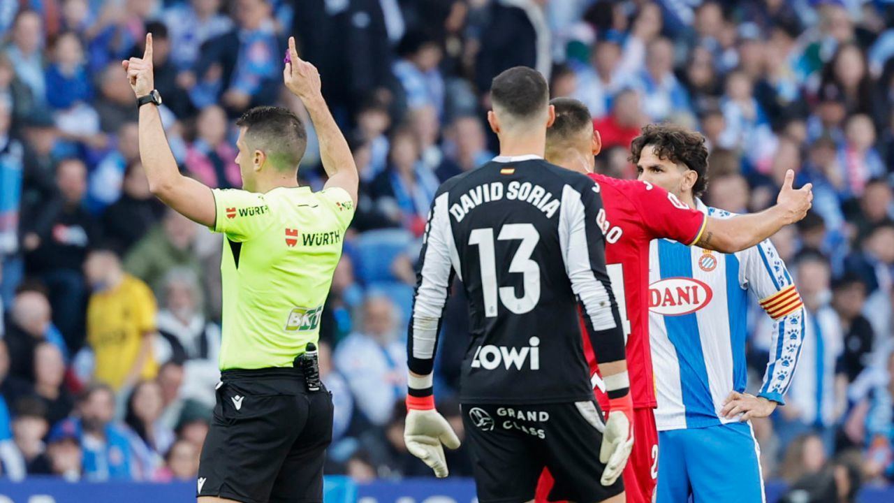 LaLiga. El VAR desquicia al Espanyol y el Getafe saca tajada