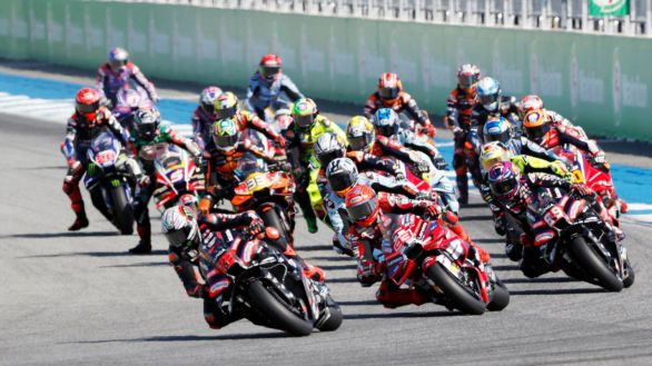 GP Estados Unidos. Bezzecchi vuelve a triunfar y Jorge Martín despega