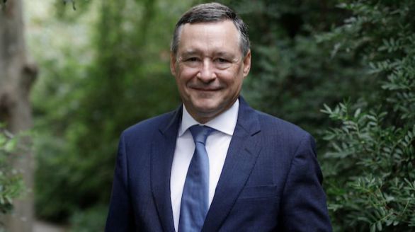 Indra nombra a Ángel Simón como presidente no ejecutivo en sustitución de Escribano