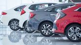 Las matriculaciones de coches en España crecen un 7,6% en 2026 con la electrificación disparada