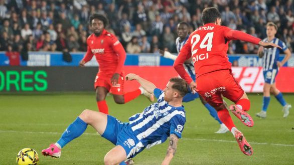 LaLiga. El Alavés frena a Osasuna en Mendizorroza