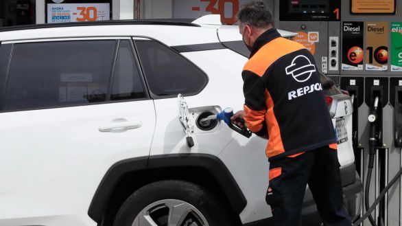 La gasolina sigue por las nubes: hasta 2 euros el litro