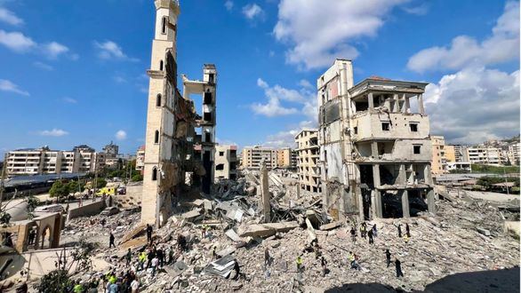 Los ataques de Israel sobre el Líbano amenazan con frustrar la reapertura del estrecho de Ormuz