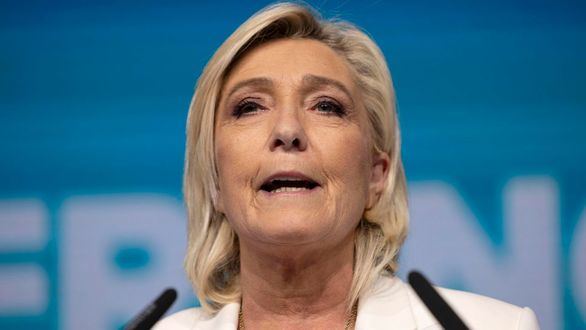 Le Pen pide restringir el espacio Schengen por el efecto llamada de la regularización de inmigrantes