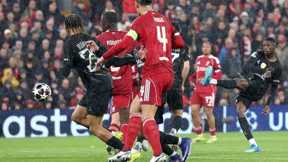 Liga de Campeones. El PSG conquista Anfield y vuela a las semifinales