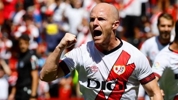 Liga Conferencia. El Rayo Vallecano encuentra la salida del 'infierno griego' y hace historia