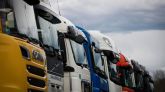 UGT desconvoca la huelga del transporte por carretera tras recibir 'compromiso escrito' del Gobierno