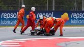 GP Cataluña. Terrible accidente de Álex Márquez a 212 km/h: fractura de clavícula y vértebra