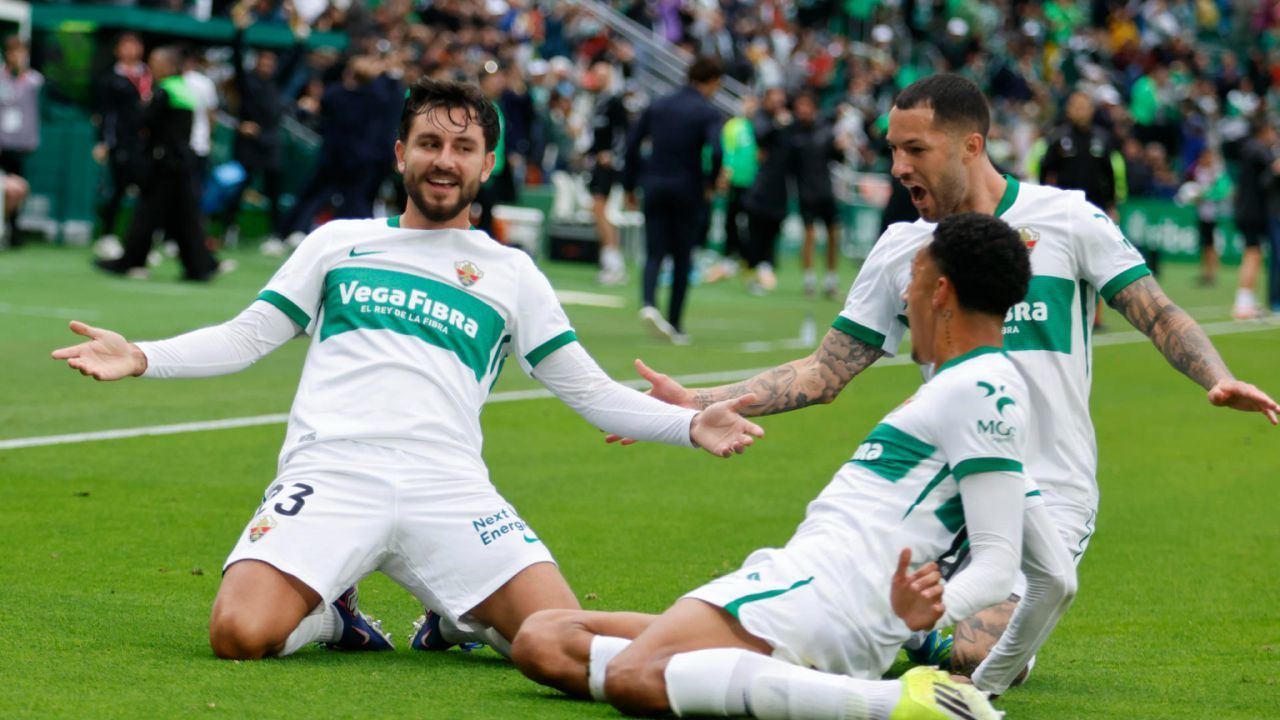LaLiga. El Elche aprovecha del declive del Getafe y se aferra a la permanencia