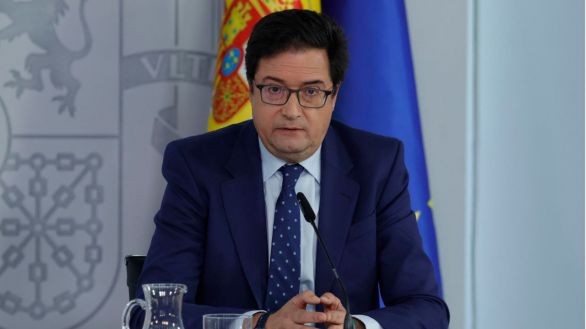 El Gobierno regula la inteligencia artificial: multas millonarias y veto a los 'deepfakes'