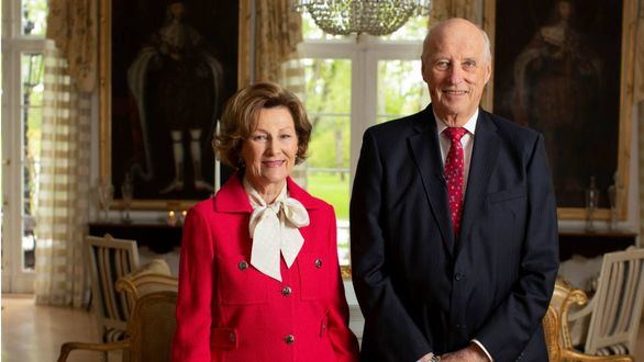 Dan de alta a la Reina Sonia de Noruega tras ser ingresada por problemas cardíacos