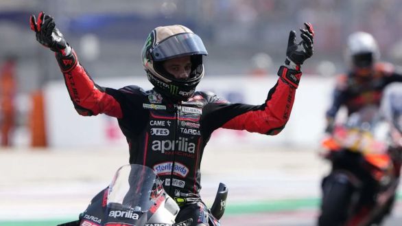 GP Italia. Bezzecchi se impone en Mugello con Jorge Martín a su estela